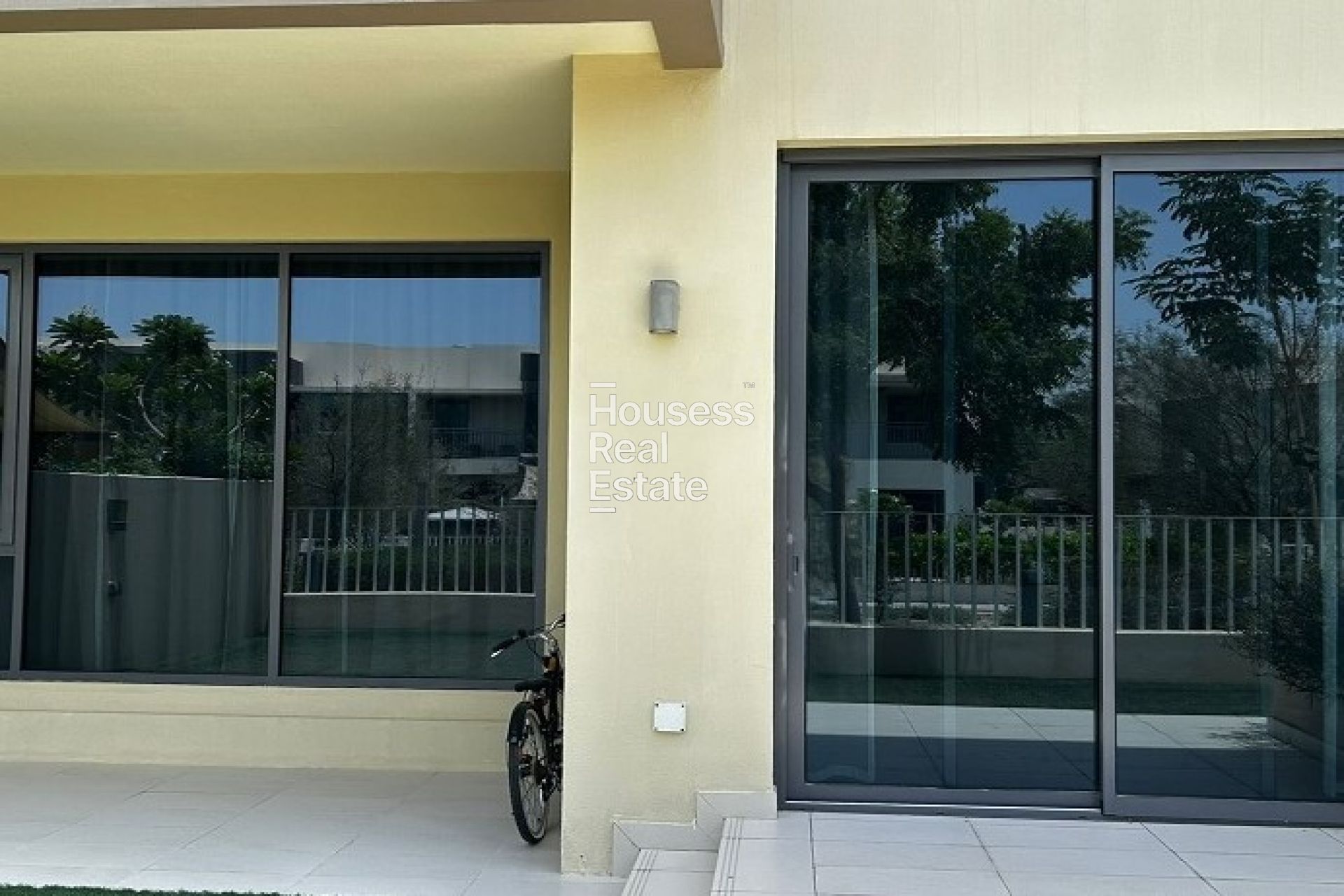 Photograph 18