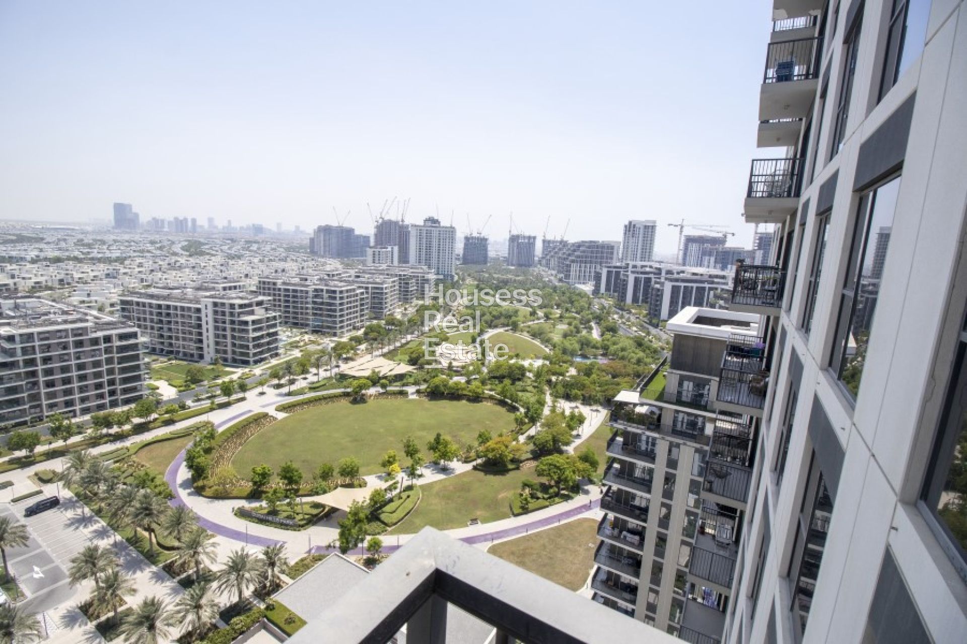 Apartment for Rent Beautiful Park View|Higher Floor|4 Cheques Option