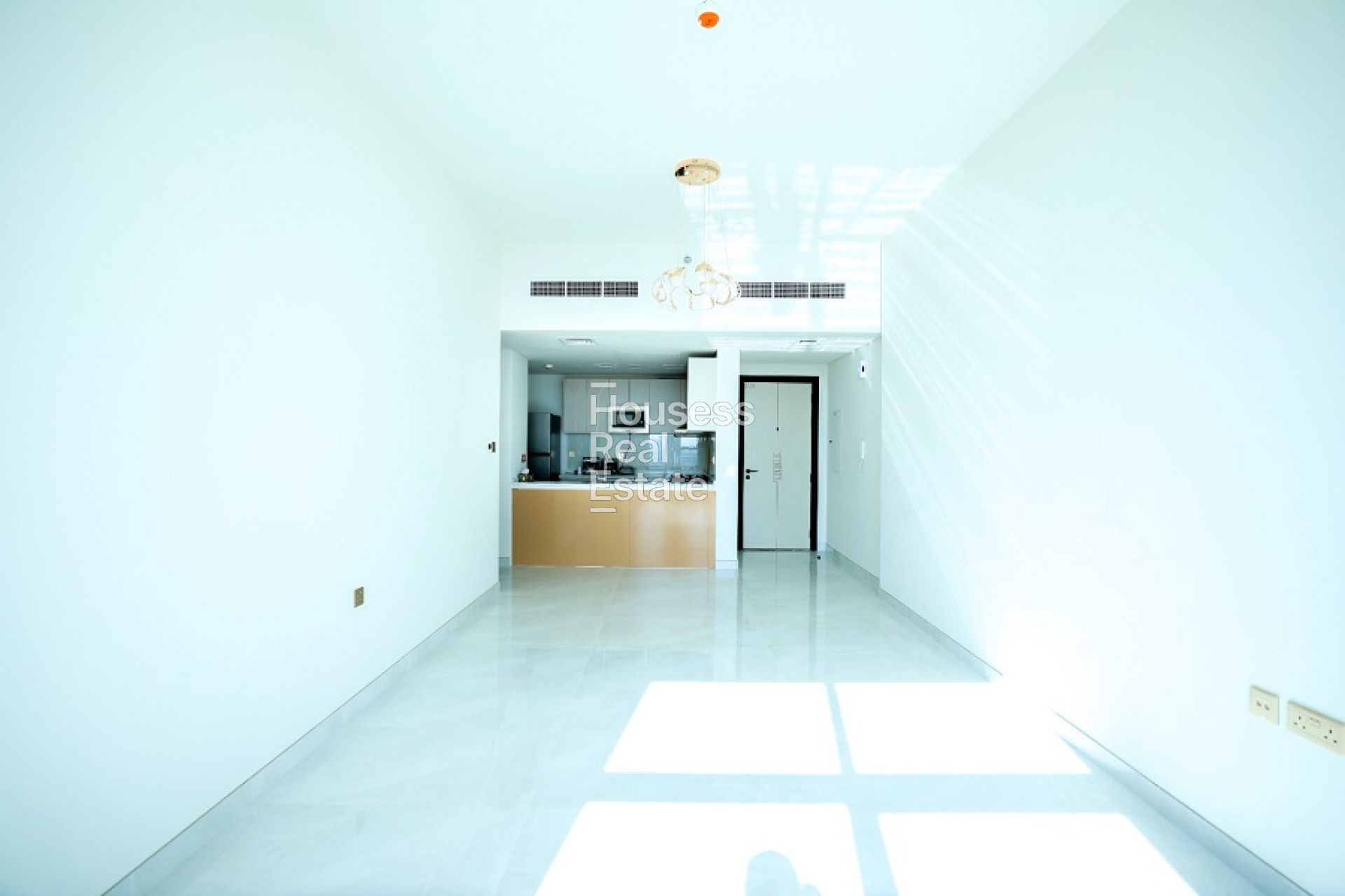 Apartment for Rent Elegant 2 Bedroom | Bright Layout | Vacant