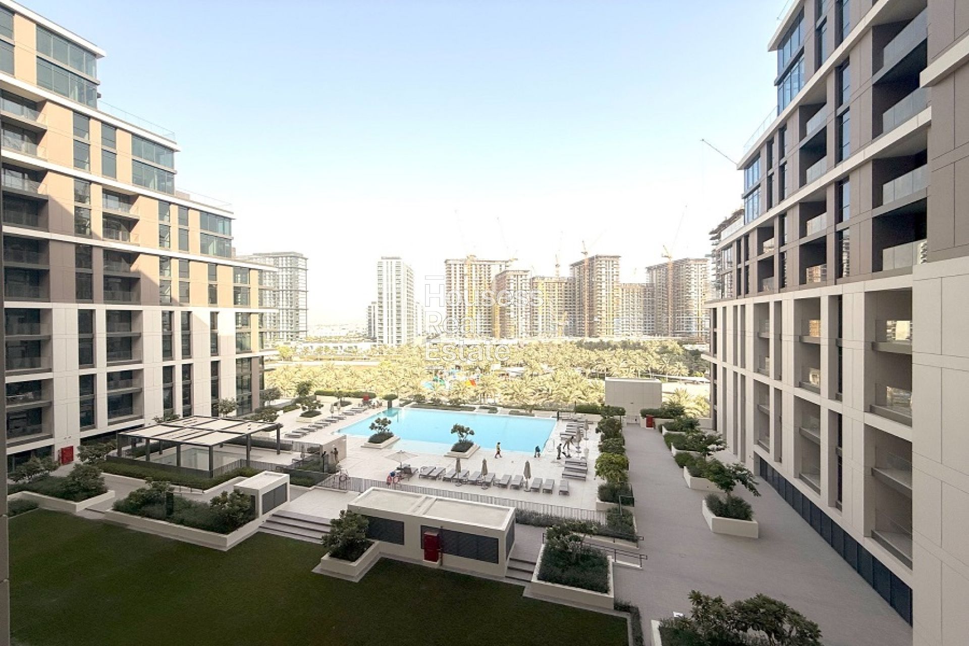 Apartment for Rent in Parkside Views, Dubai Hills Estate Community and Pool View|Bright Layout|Spacious