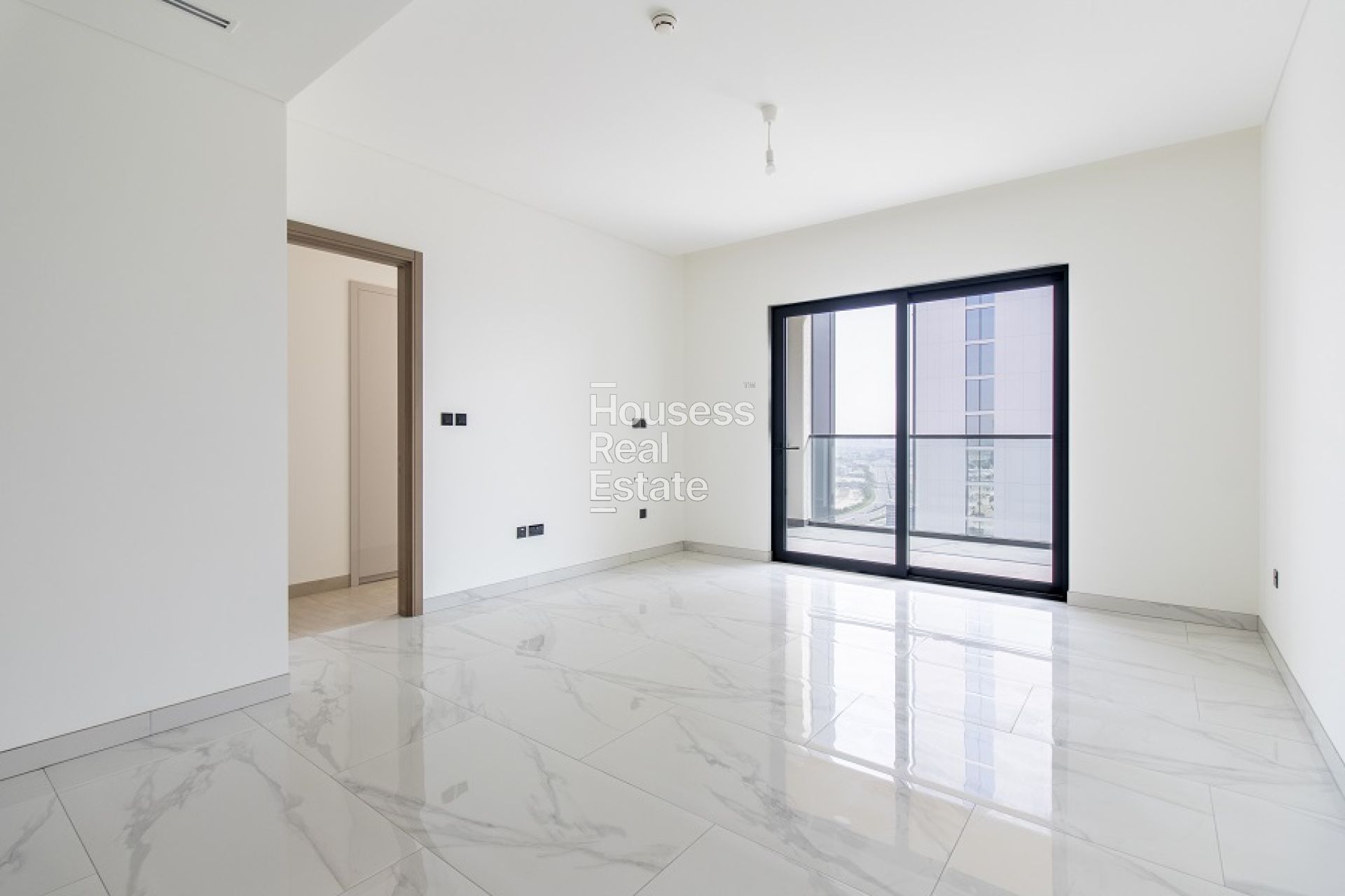 Apartment for Sale 1 Bed plus Store | Down town View | Negotiable