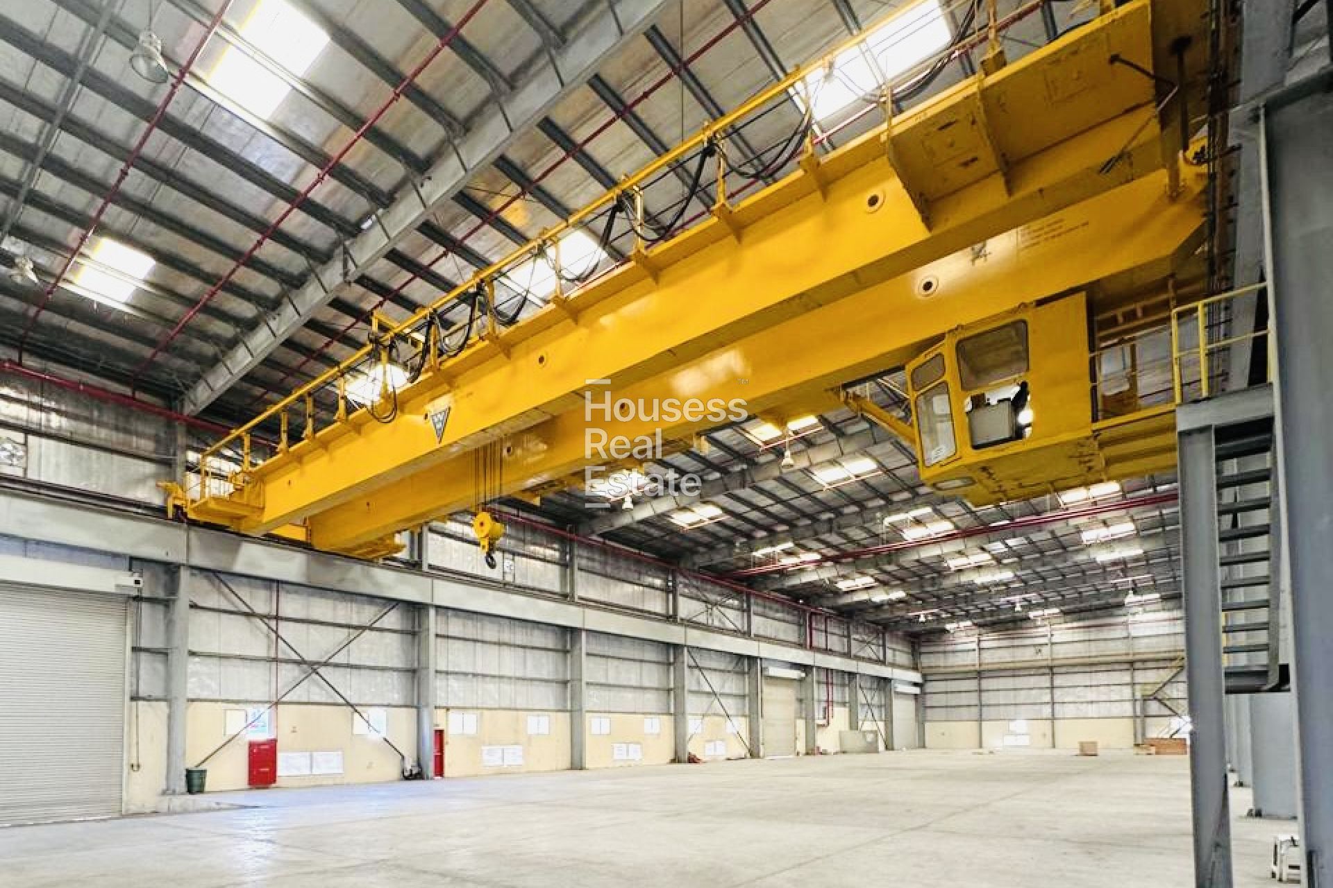 Warehouse for Rent HEIGHT 12.7 M | CRANE INSTALLED | WITH OFFICES