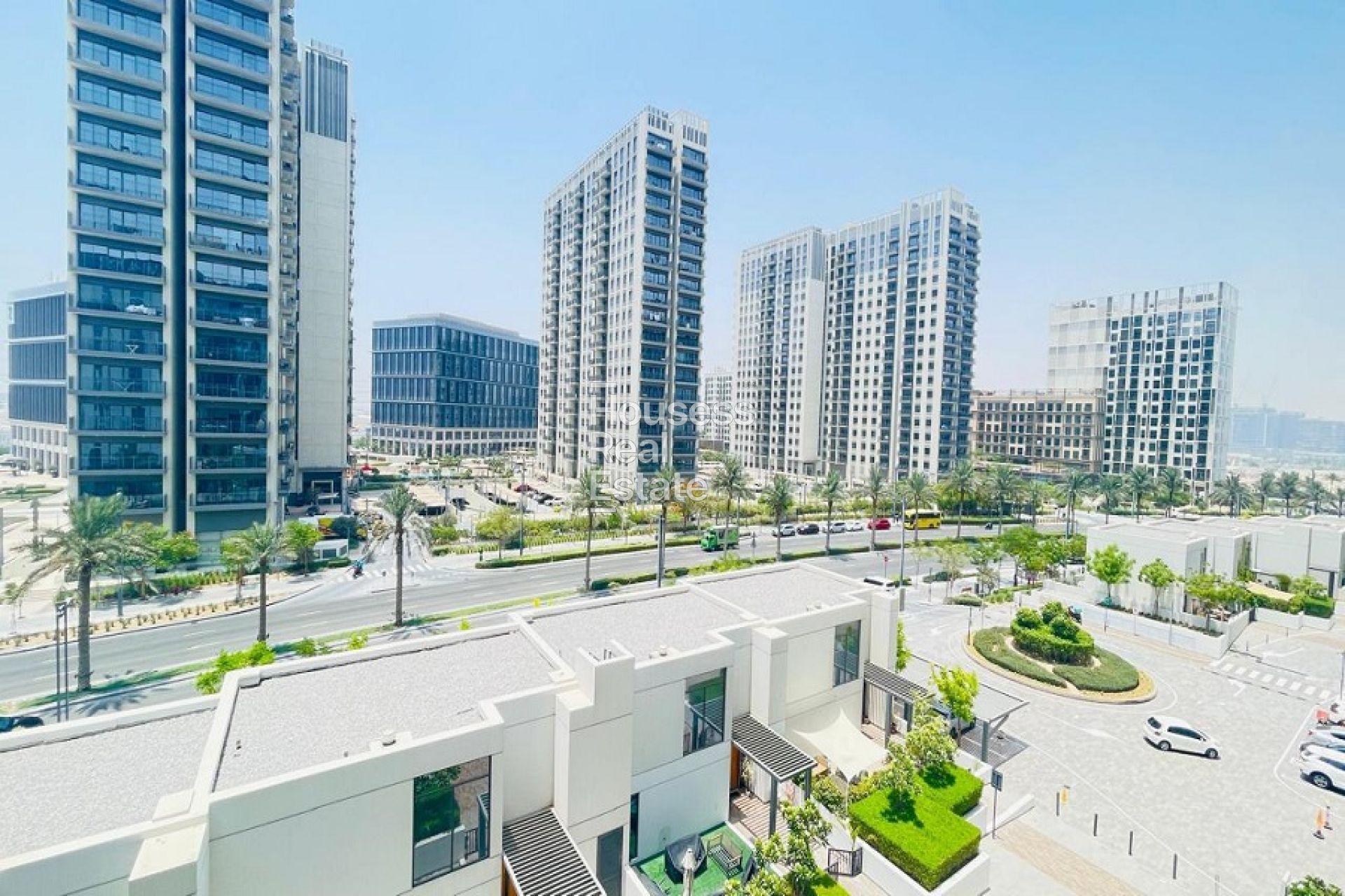 Apartment for Rent Contemporary Living | Boulevard View| Mid Floor