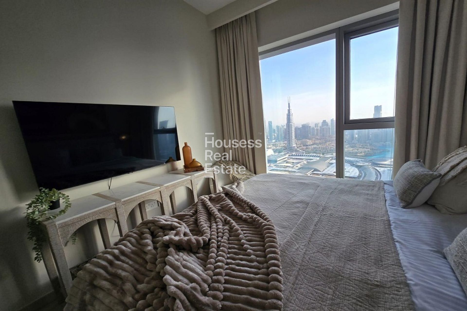 Apartment for Rent Full Burj Khalifa and Fountain Views | Vacant