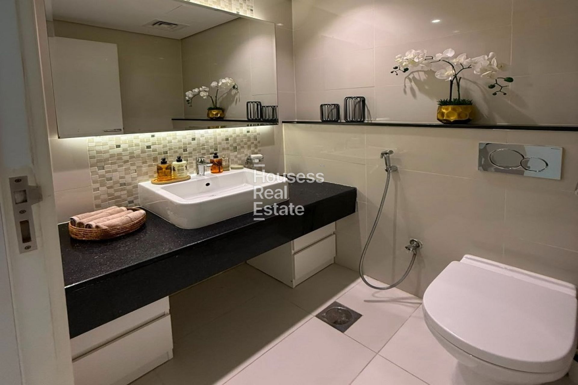 Apartment for Rent in Damac Maison The Vogue, Business Bay Fully Furnished 1BR|Prime Location|Canal View