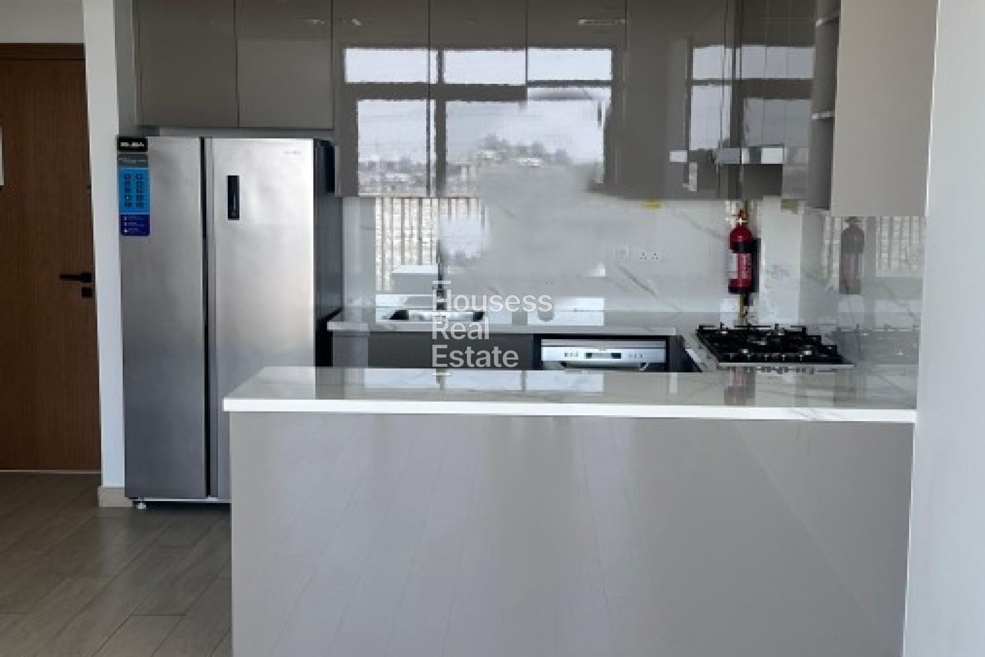 Apartment for Sale Fully Fitted Kitchen | Low Floor | Vacant