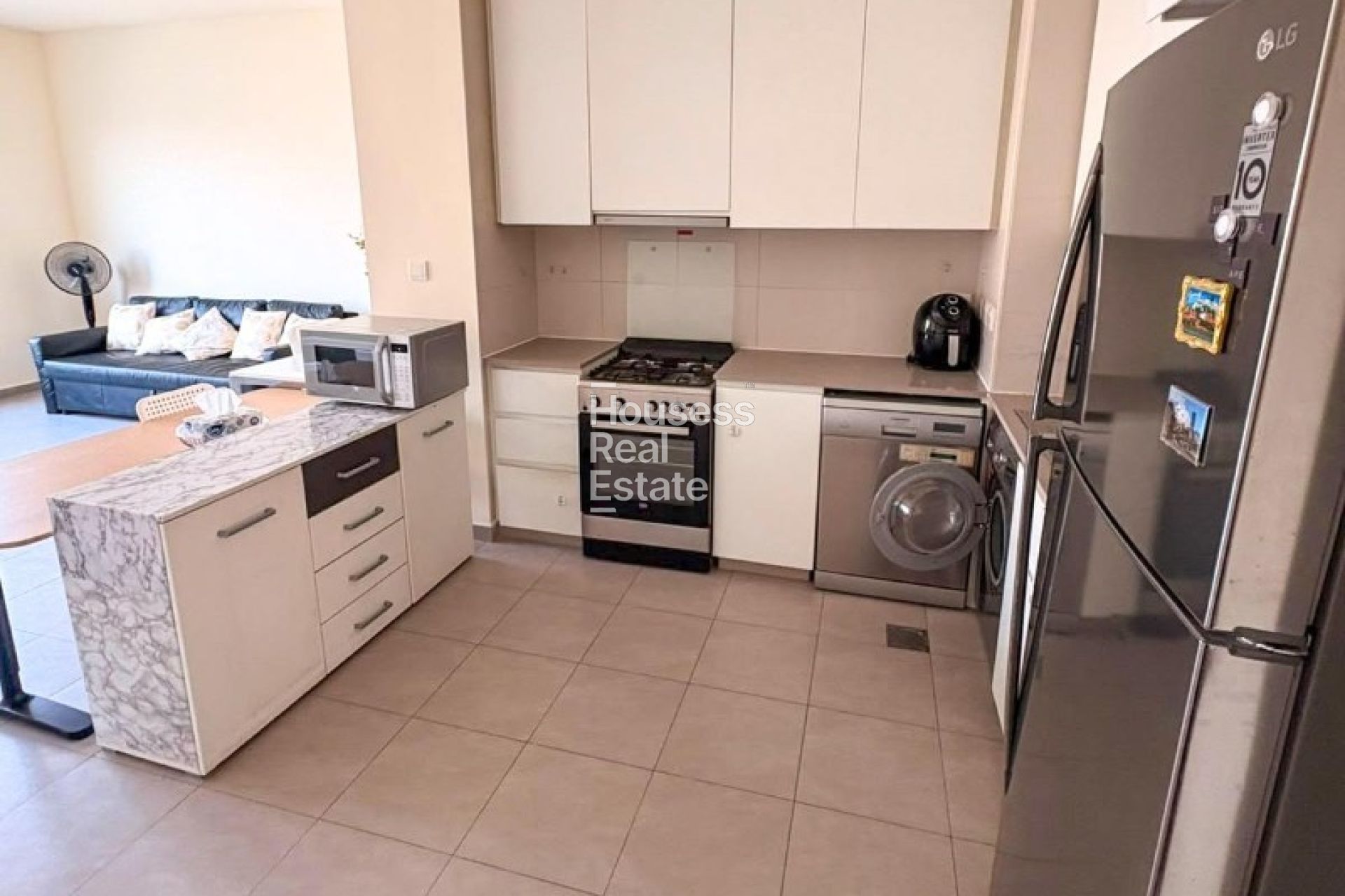Apartment for Rent Vacant | Furnished | Near Amenities