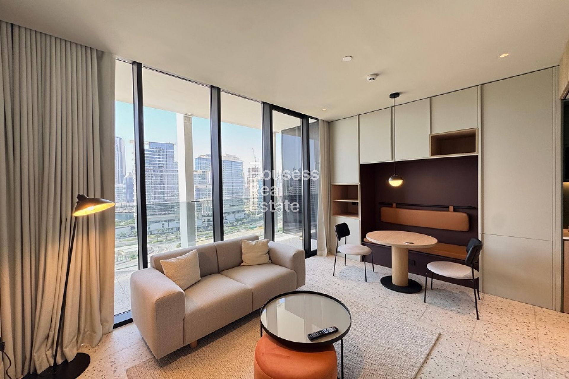 Apartment for Rent Premium Studio | Fully Furnished | Vacant