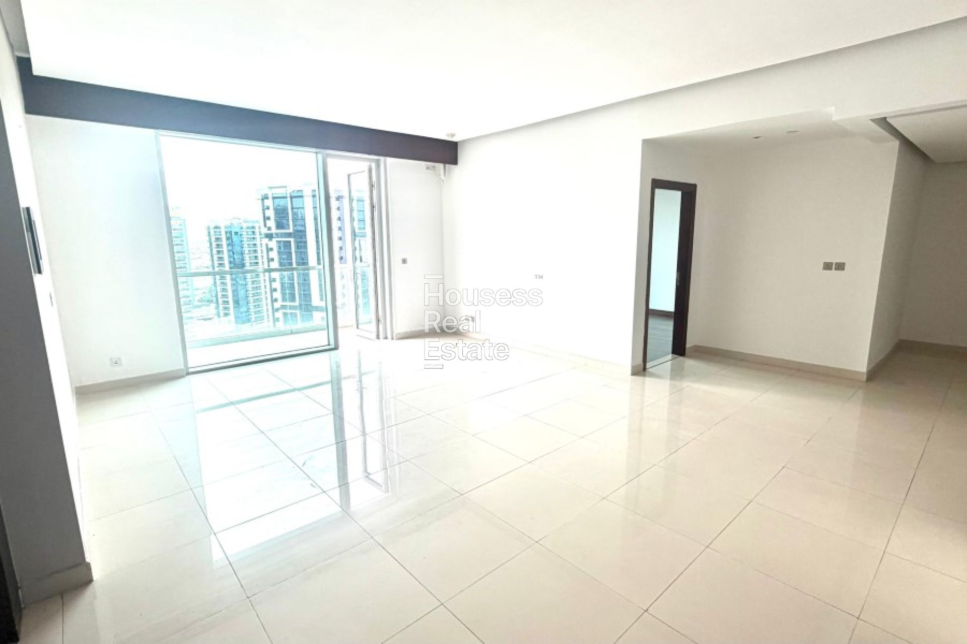Apartment for Sale Spacious 2BR plus Maid | Park Facing | Best Deal