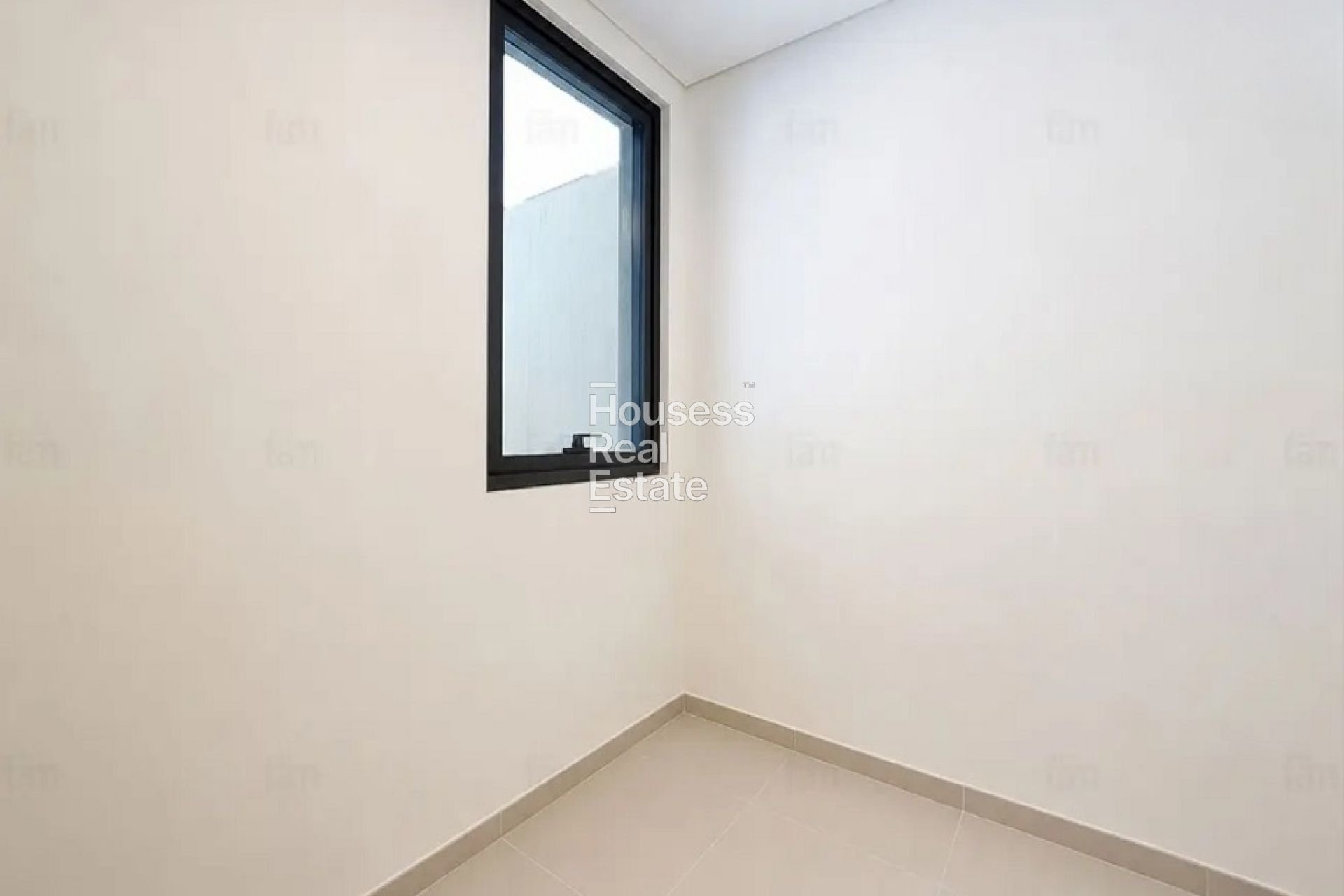 Photograph 27