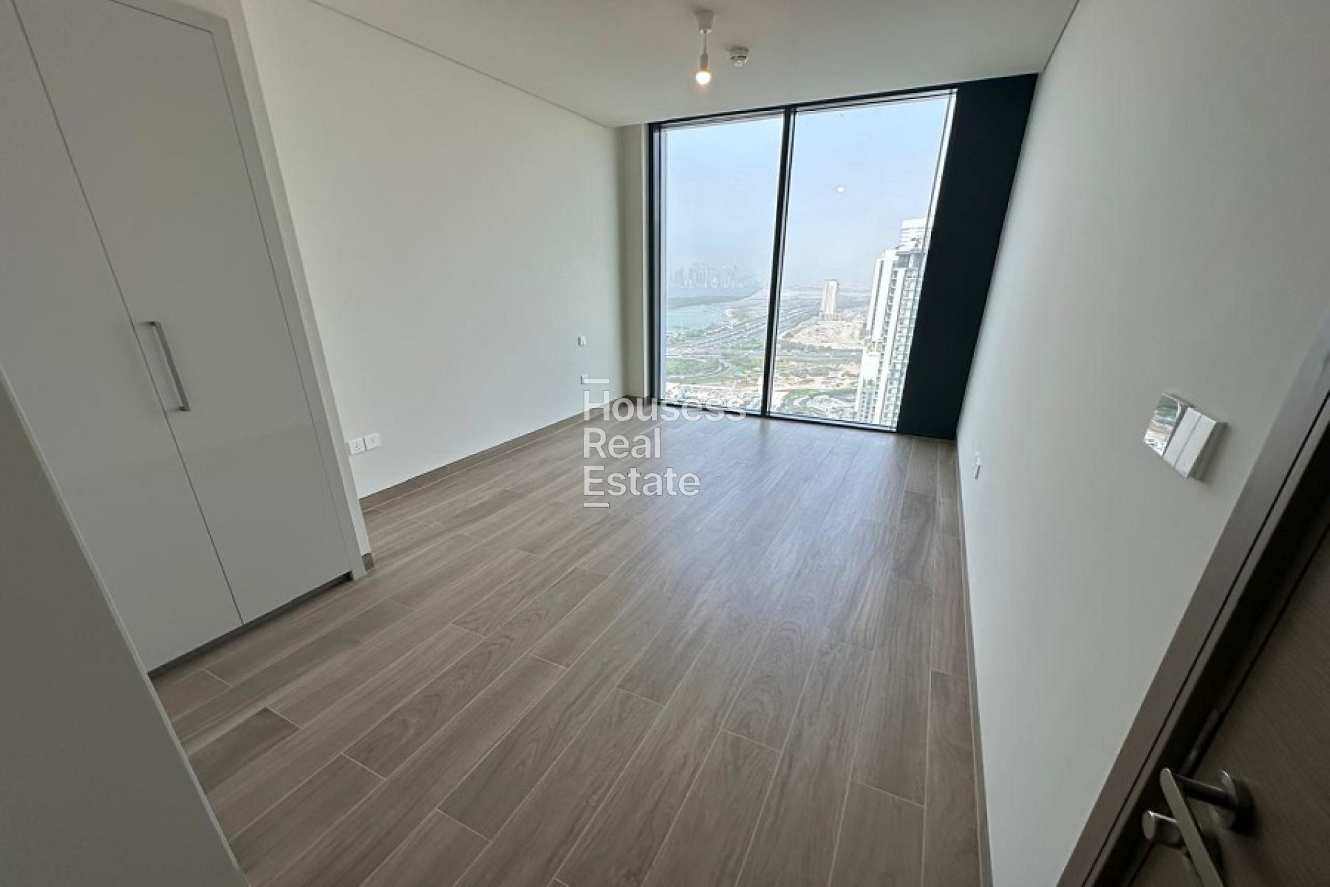 Townhouse for Sale Fully Upgraded | READY TO MAKE AN AMICABLE DEAL