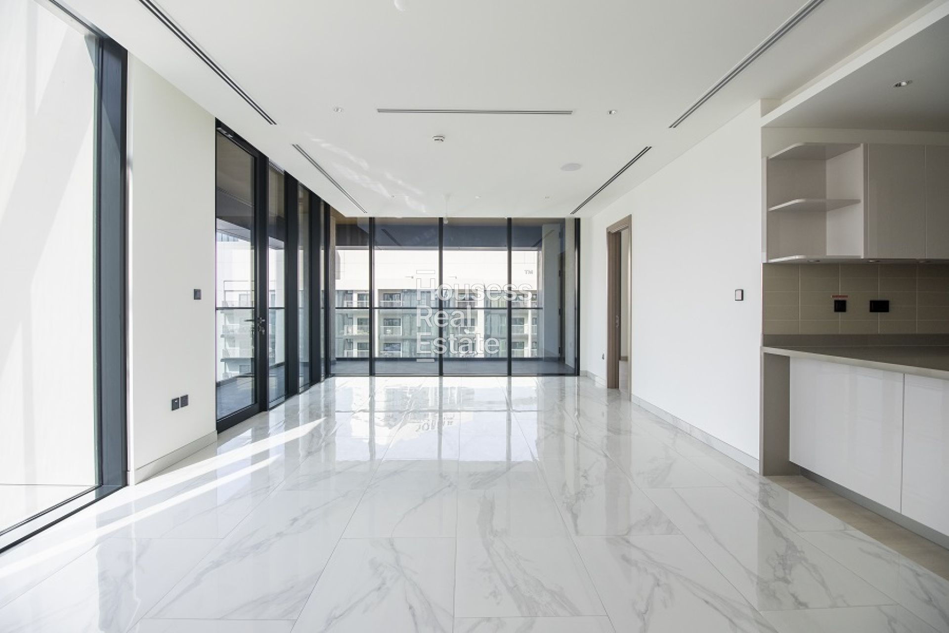 Apartment for Rent Ras Alkhor view| Negotiable | Spacious