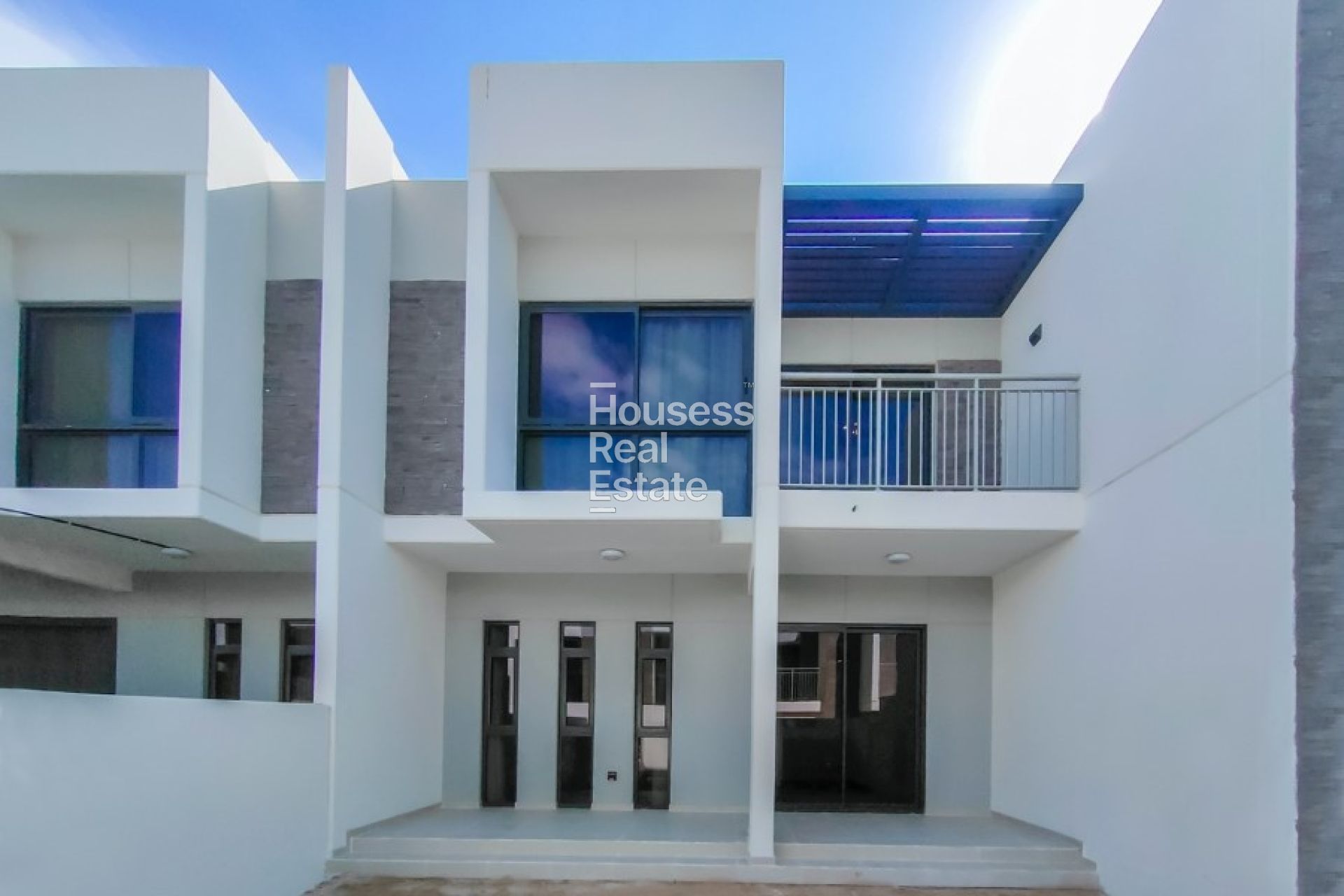 Townhouse for Sale R2-MB |3BR PLUS MAID | BEST LAYOUT |HUGE BUILT-UP