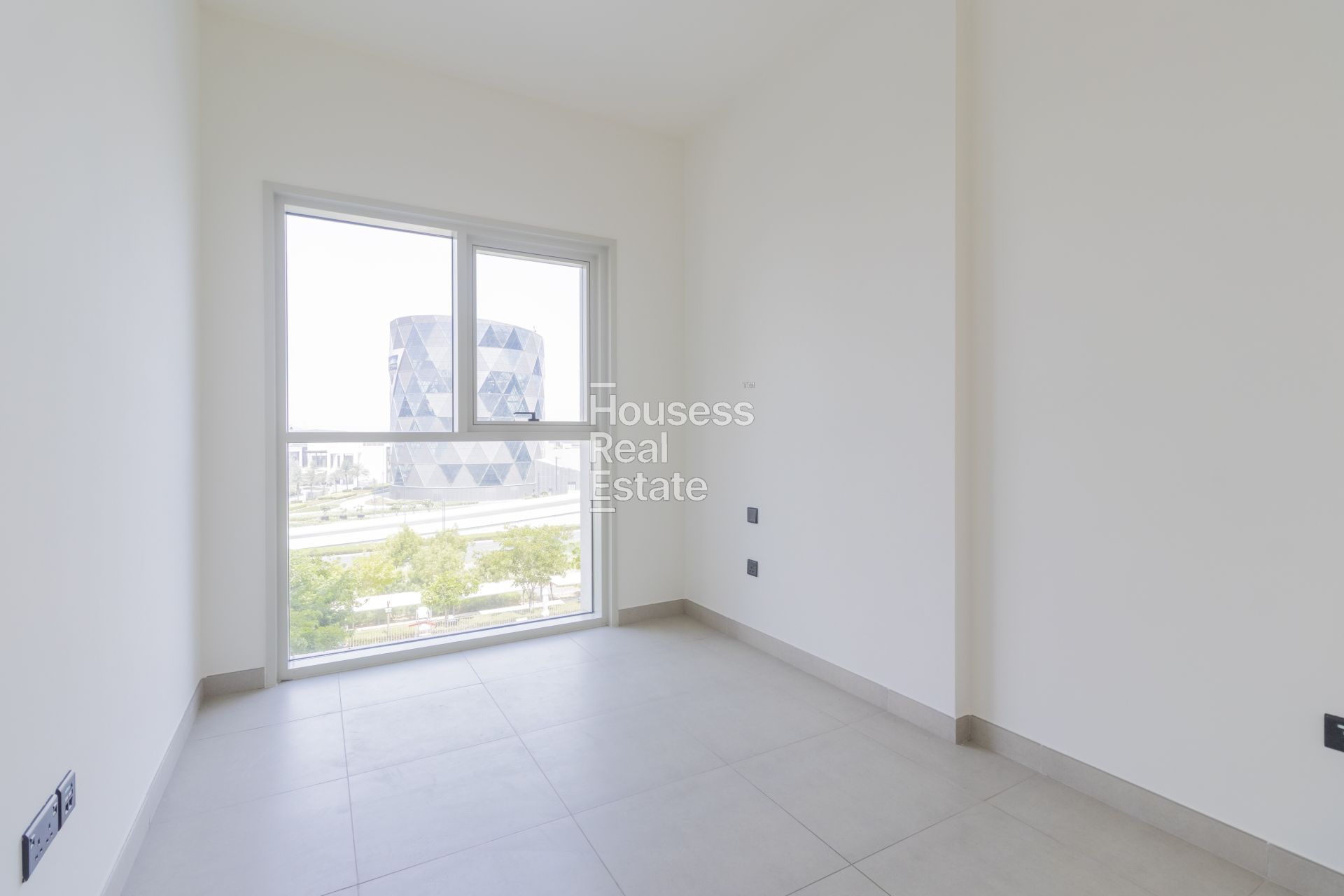 Apartment for Rent Cheapest | Luxurious Well Maintained |  Golf View
