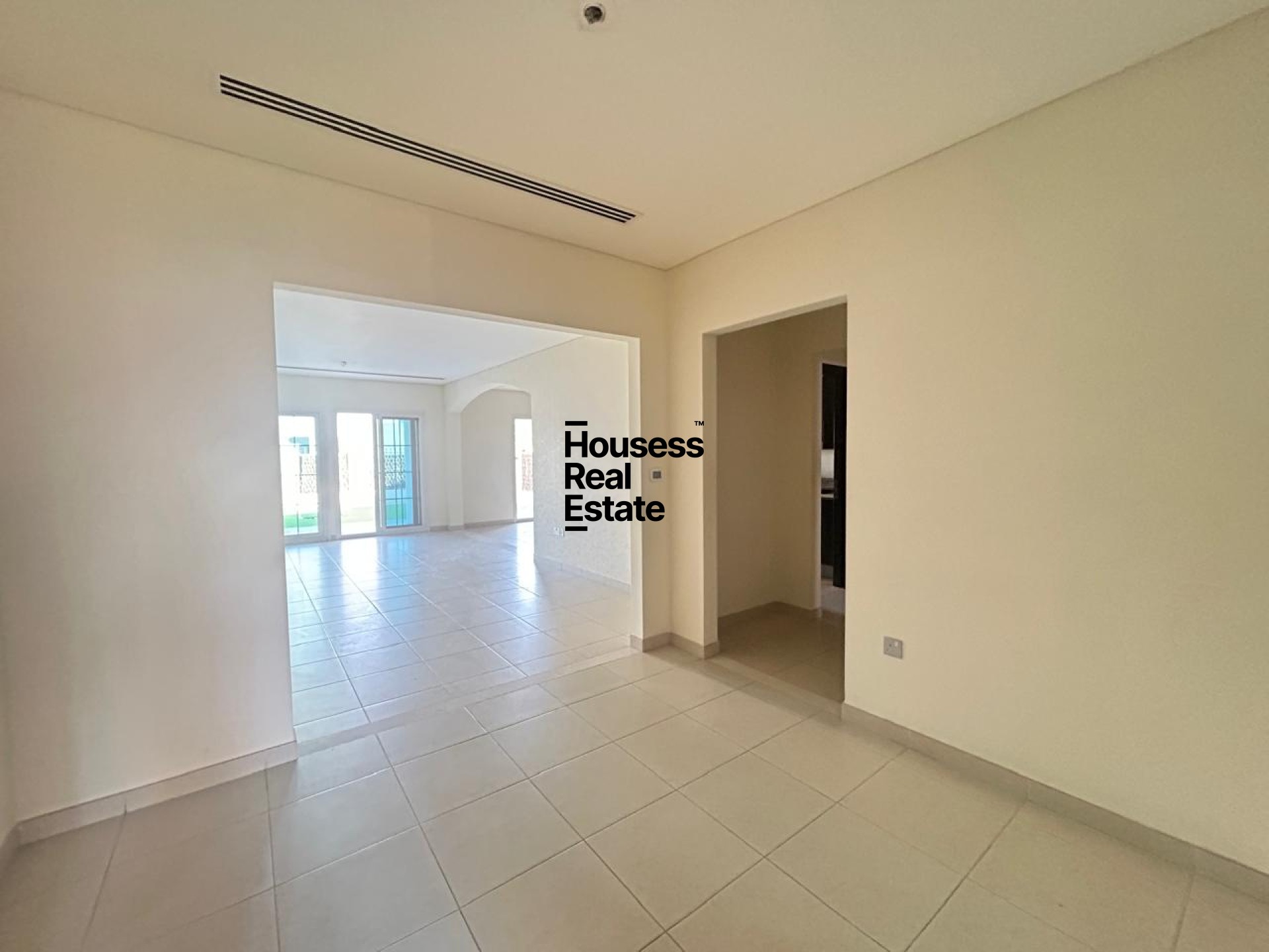 Townhouse for Sale SINGLE ROW | PARK FACING | PRIVATE GARDEN