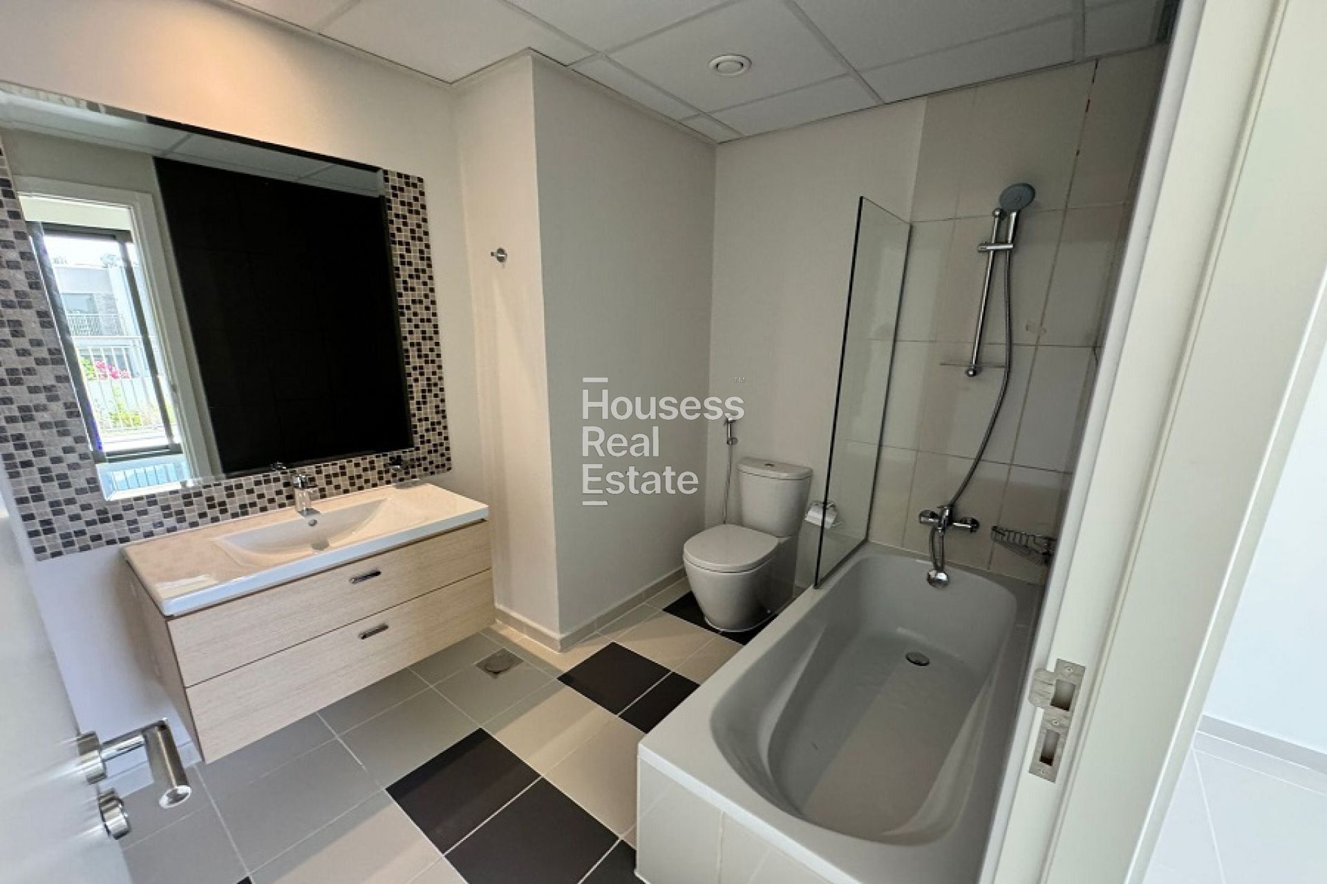 Townhouse for Rent 3 BED+MAIDS | BACK TO BACK | CORNER