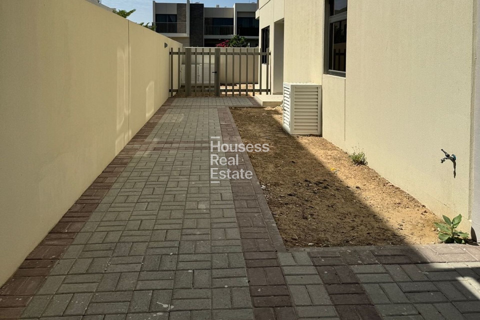 Townhouse for Rent 3 BED+MAIDS | BACK TO BACK | CORNER